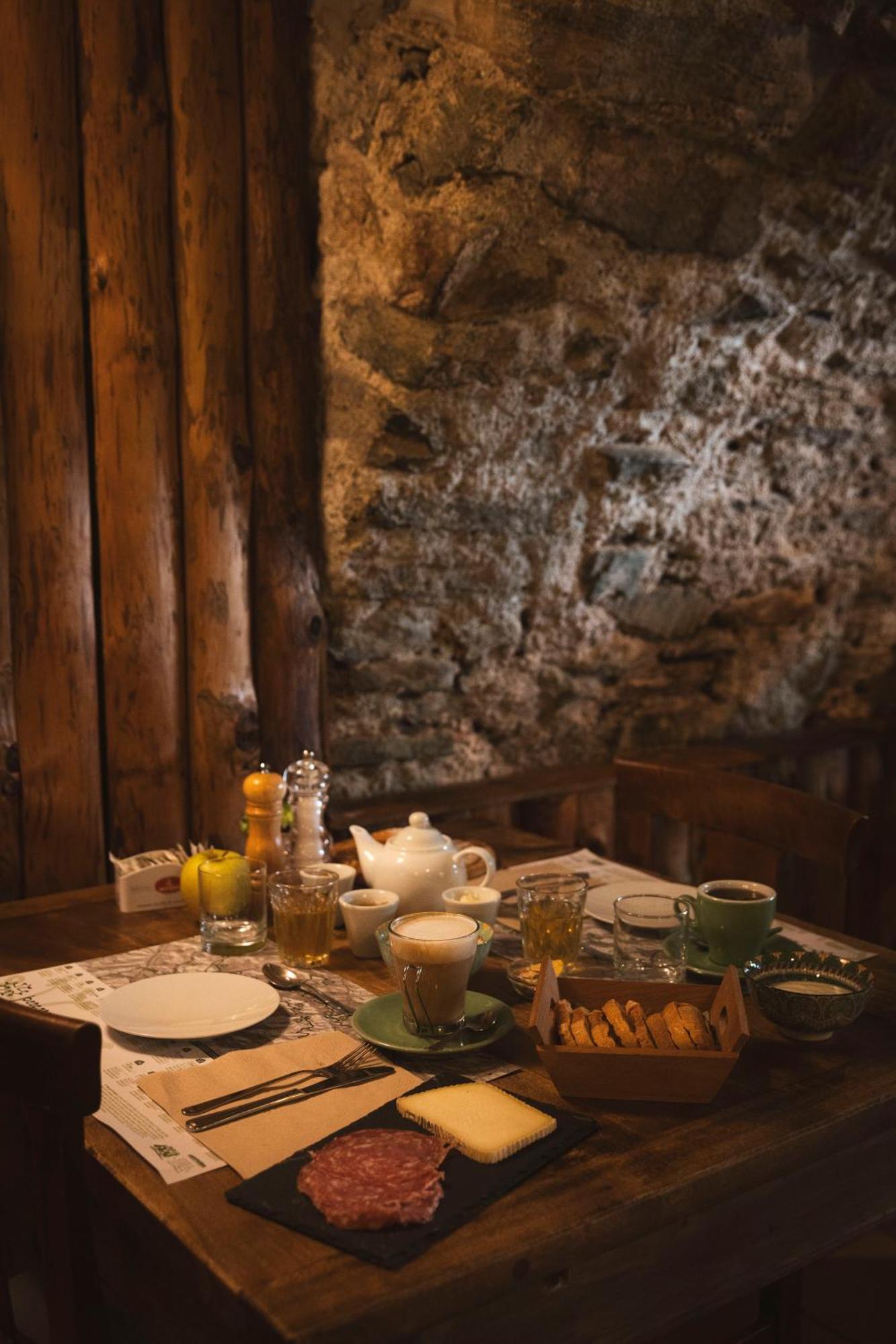 Visaisa Taverna & Foresteria Аччельо Экстерьер фото